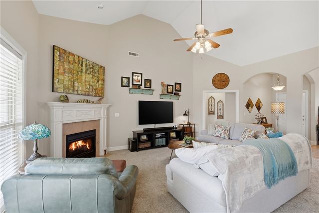 8477 W Vista Terrace Drive, Fayetteville, AR 72704