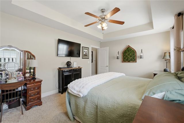 8477 W Vista Terrace Drive, Fayetteville, AR 72704