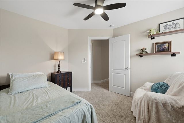 8477 W Vista Terrace Drive, Fayetteville, AR 72704