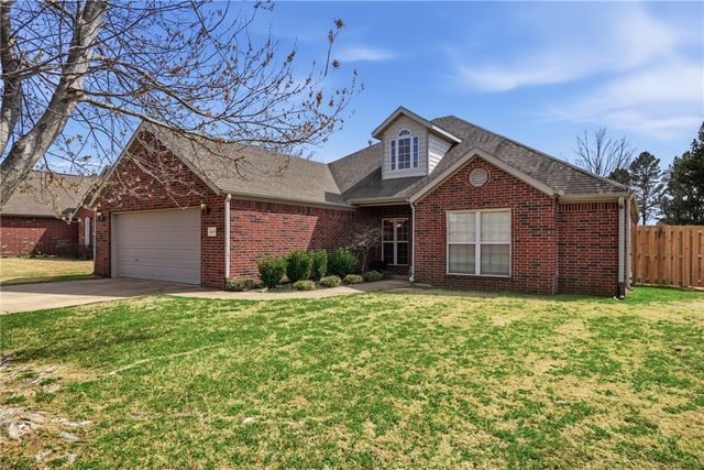 8477 W Vista Terrace Drive, Fayetteville, AR 72704