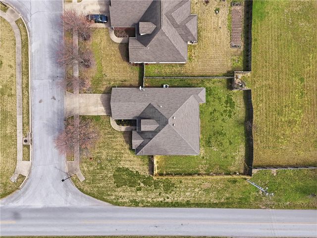 8477 W Vista Terrace Drive, Fayetteville, AR 72704