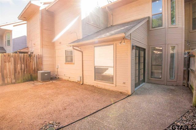 5811 Hollytree, Tyler, TX 75703