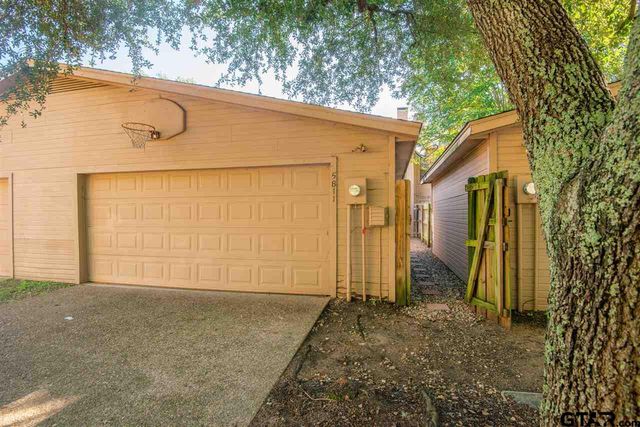 5811 Hollytree, Tyler, TX 75703