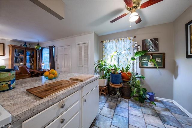 3820 Country Club Road E, Winston-salem, NC 27104