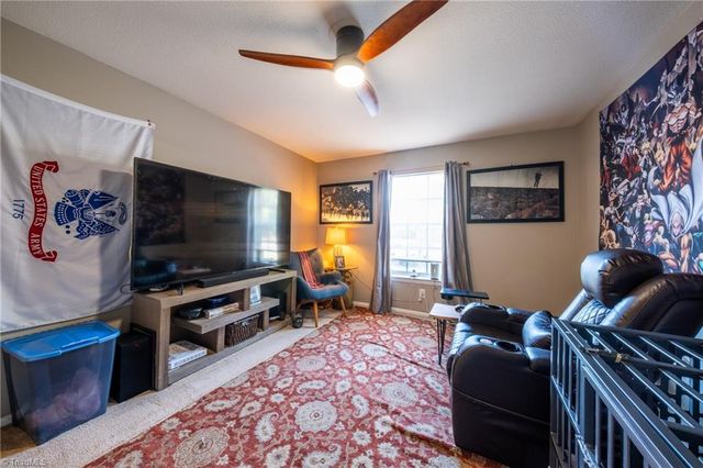 3820 Country Club Road E, Winston-salem, NC 27104