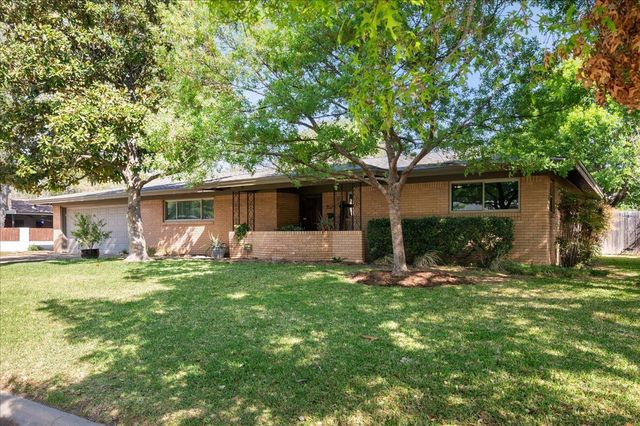 3524 Wooten Drive, Fort Worth, TX 76133