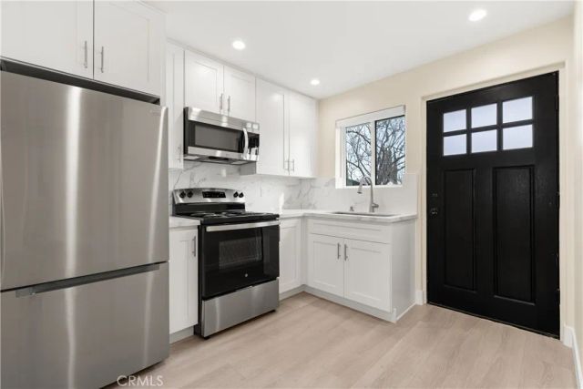 19949 Lassen Street, Chatsworth, CA 91311