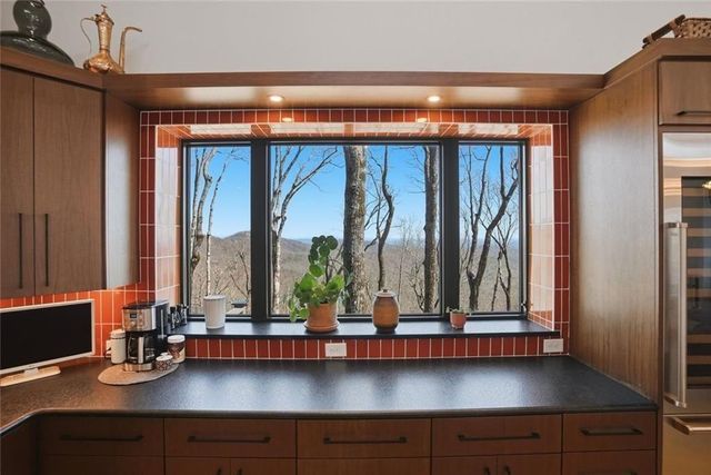 7207 Ridgeview Dr., Jasper, GA 30143