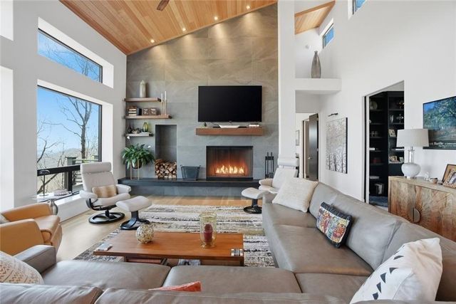 7207 Ridgeview Dr., Jasper, GA 30143