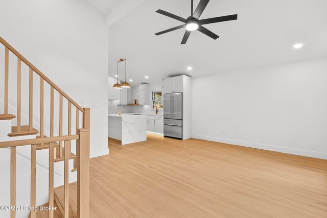 1608 Dunbarton Wynde, Louisville, KY 40205