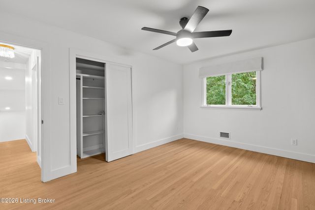 1608 Dunbarton Wynde, Louisville, KY 40205