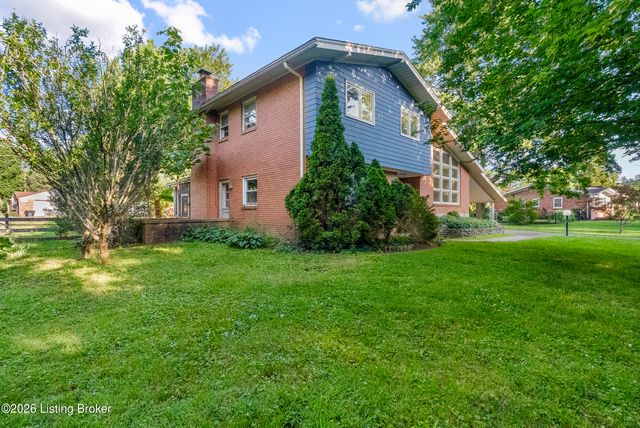 1608 Dunbarton Wynde, Louisville, KY 40205