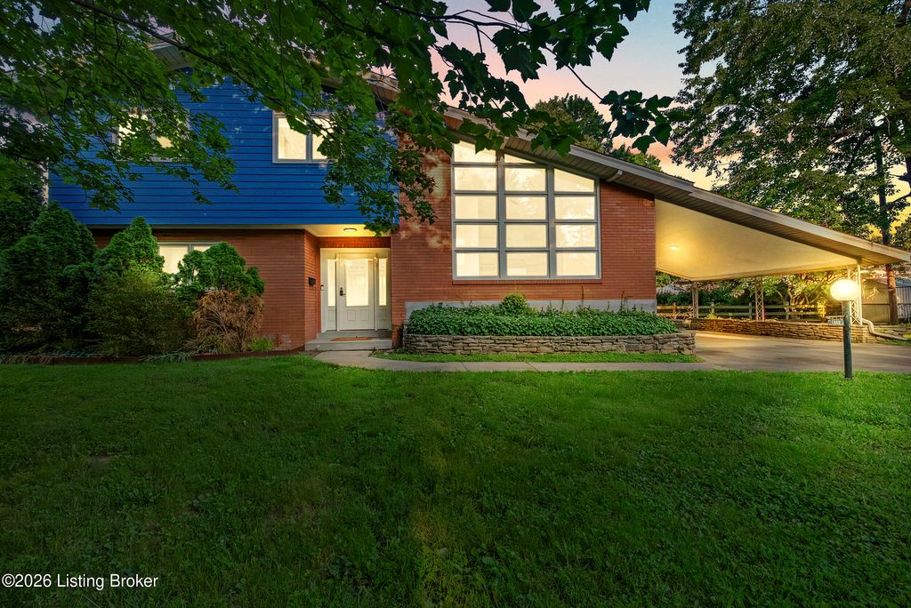 1608 Dunbarton Wynde, Louisville, KY 40205