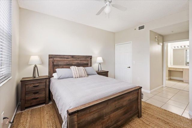2060 Greenview Shores Boulevard 308, Wellington, FL 33414