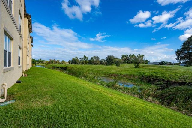 2060 Greenview Shores Boulevard 308, Wellington, FL 33414