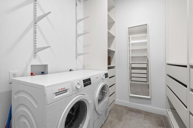 121 W 48th Street 1504, Kansas City, MO 64112