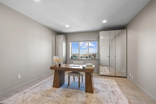 121 W 48th Street 1504, Kansas City, MO 64112