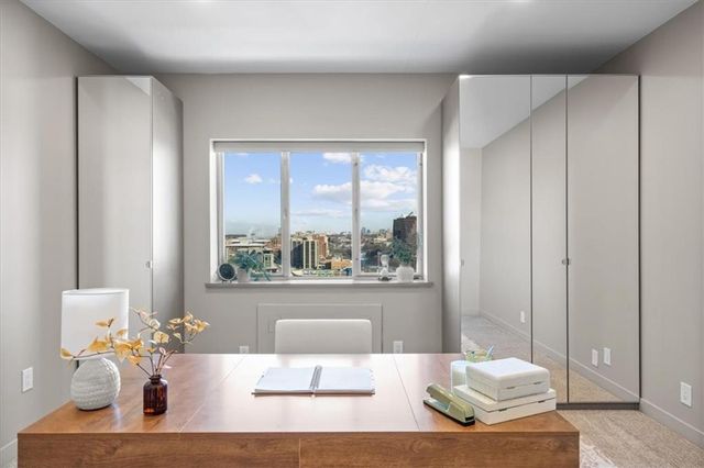 121 W 48th Street 1504, Kansas City, MO 64112