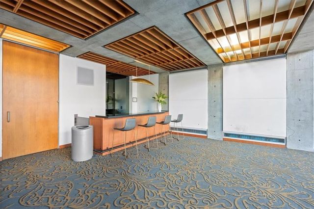 121 W 48th Street 1504, Kansas City, MO 64112