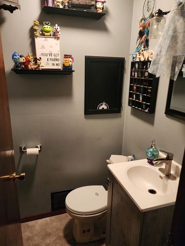 614 W Elm Street, Griffith, IN 46319