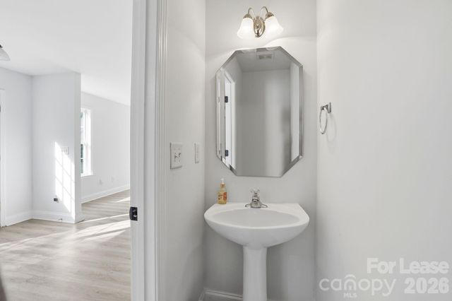 512 Bearbrook Lane, Gastonia, NC 28052