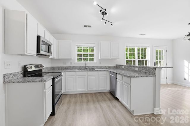512 Bearbrook Lane, Gastonia, NC 28052