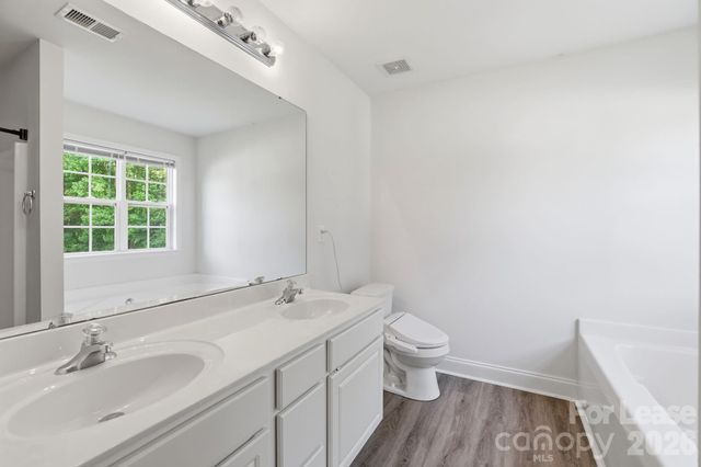 512 Bearbrook Lane, Gastonia, NC 28052
