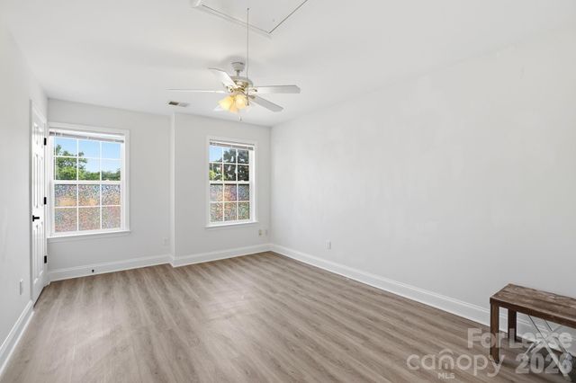 512 Bearbrook Lane, Gastonia, NC 28052