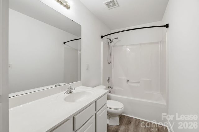 512 Bearbrook Lane, Gastonia, NC 28052