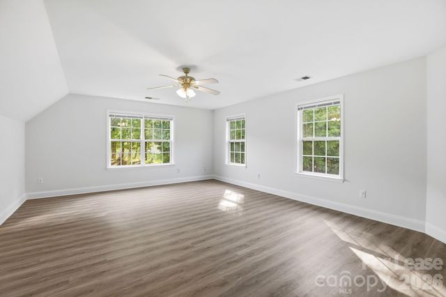512 Bearbrook Lane, Gastonia, NC 28052