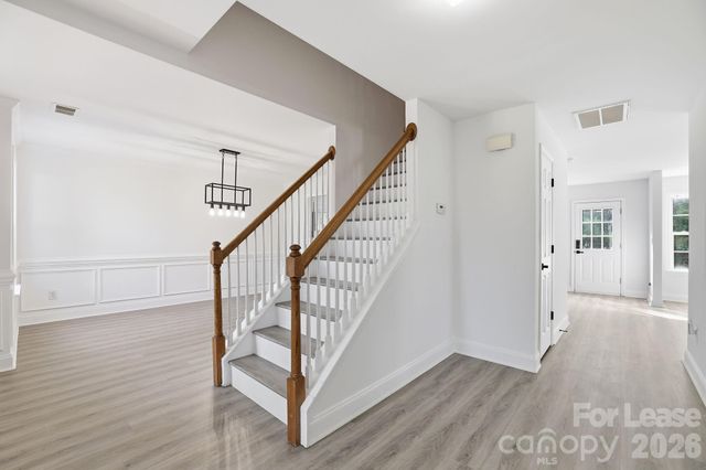 512 Bearbrook Lane, Gastonia, NC 28052
