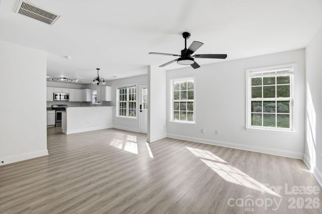 512 Bearbrook Lane, Gastonia, NC 28052