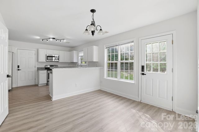 512 Bearbrook Lane, Gastonia, NC 28052