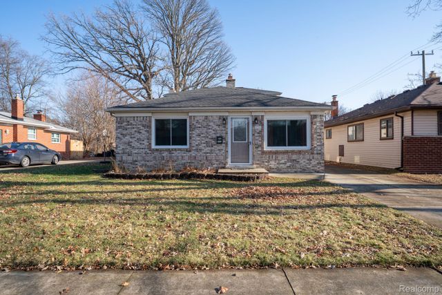 4205 Harding Street, Dearborn Heights, MI 48125