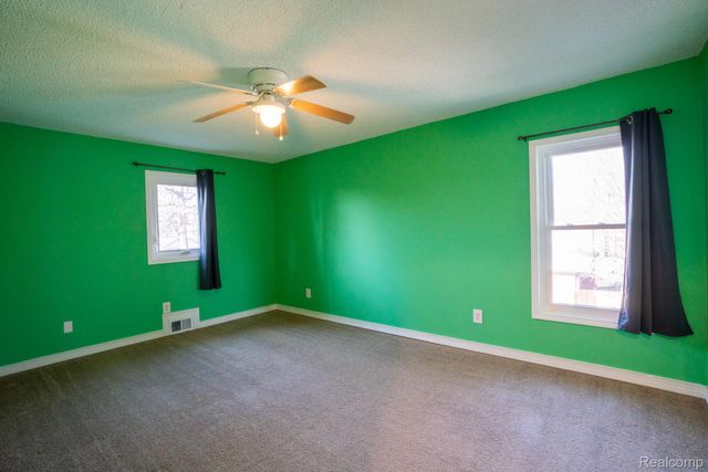 4205 Harding Street, Dearborn Heights, MI 48125