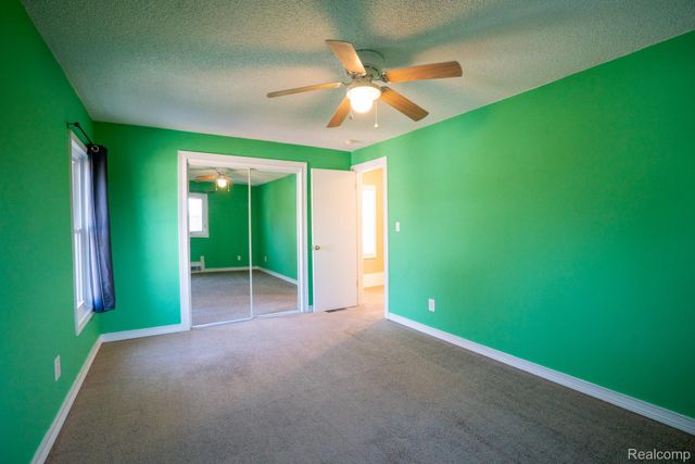 4205 Harding Street, Dearborn Heights, MI 48125