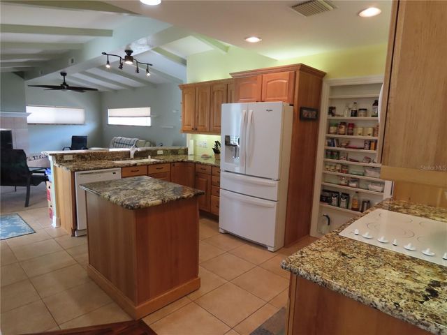 787 N WATERVIEW DRIVE, Clermont, FL 34711