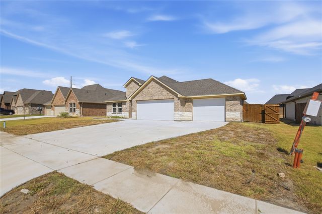 145 Trevor Lane, Greenville, TX 75402