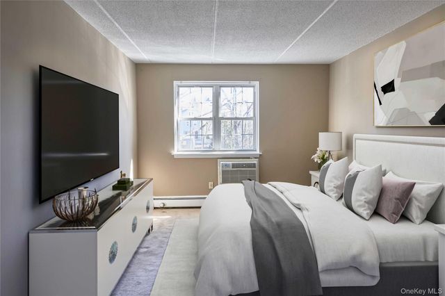 2 Consulate Drive 1J, Tuckahoe, NY 10707