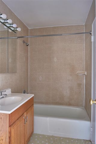 2 Consulate Drive 1J, Tuckahoe, NY 10707