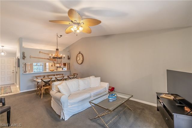 2048 Pine Isle LN 2048, Naples, FL 34112