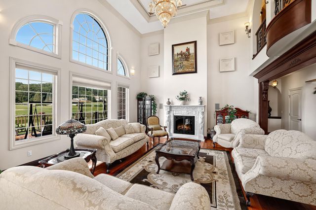 3312 Augusta Lane, Onalaska, WI 54650