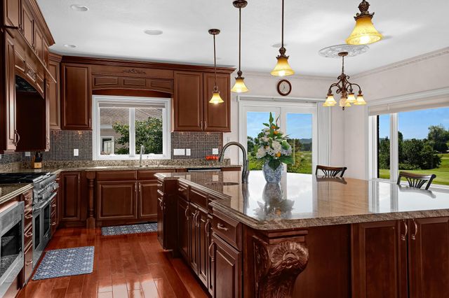 3312 Augusta Lane, Onalaska, WI 54650