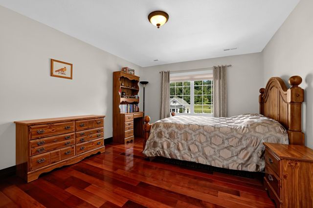 3312 Augusta Lane, Onalaska, WI 54650