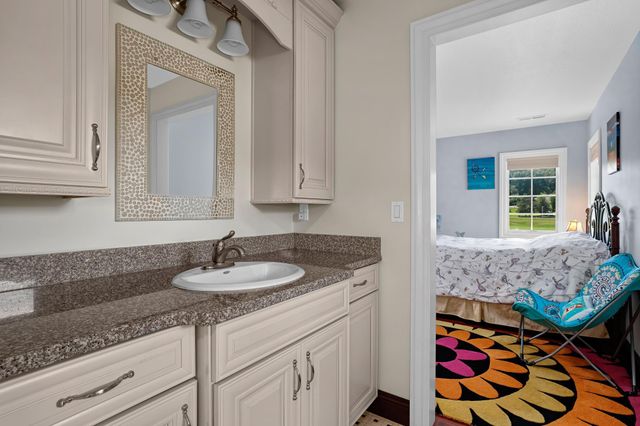 3312 Augusta Lane, Onalaska, WI 54650