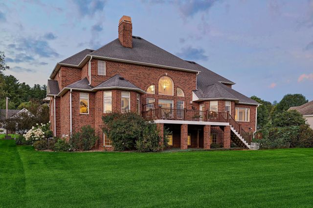 3312 Augusta Lane, Onalaska, WI 54650