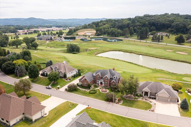 3312 Augusta Lane, Onalaska, WI 54650