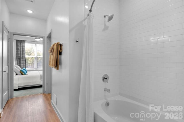 9821 Research Drive Leopold-B1, Charlotte, NC 28262