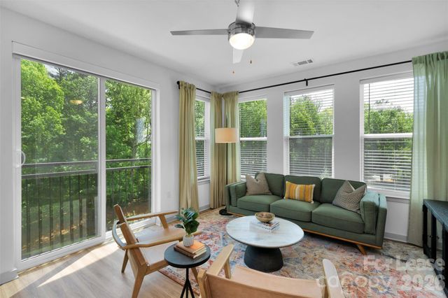 9821 Research Drive Leopold-B1, Charlotte, NC 28262