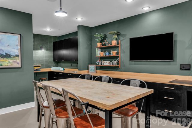 9821 Research Drive Leopold-B1, Charlotte, NC 28262